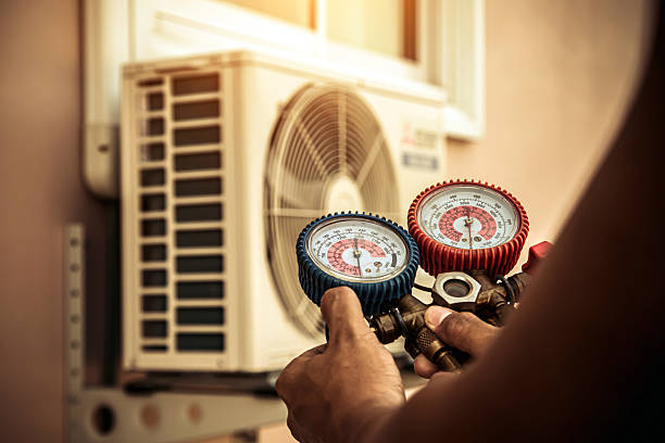Professional Ac Installation technician working in Thompson, ND